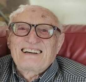Padre Teodoro: ricordi di un sacerdote palazzolese Padre Teodoro: ricordi di un sacerdote palazzolese