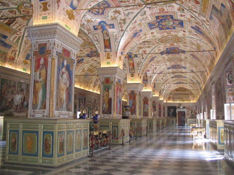 Cappella Sistina da https://commons.wikimedia.org/wiki/File:Sistinehall.jpg