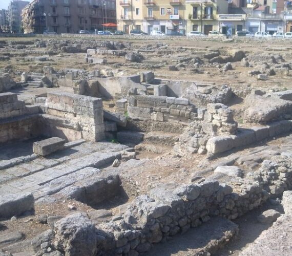 Il tempio di Demetra e Kore a Siracusa Il tempio di Demetra e Kore a Siracusa